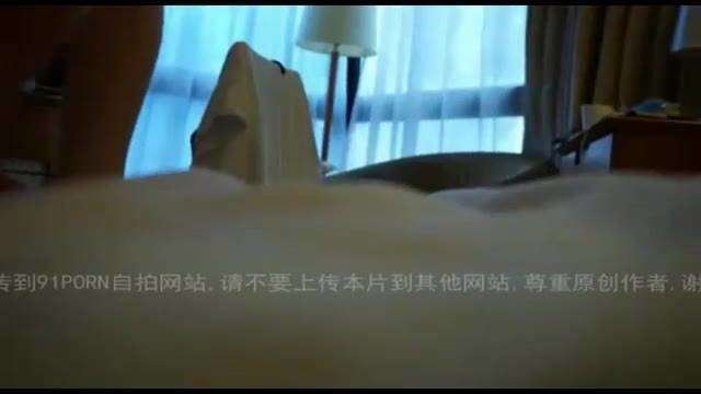 香港19岁漂亮白皙大一学妹被操到求饶 