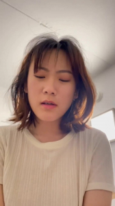 露臉女騎士小護士