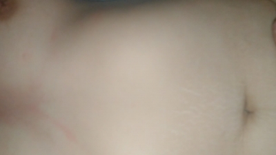 擠點奶水喝