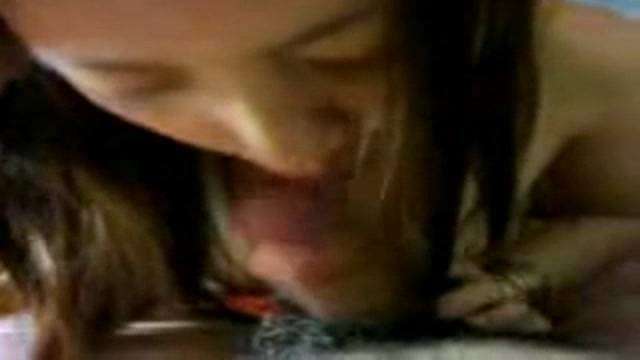 美乳女友在家無套做愛叫聲讓人秒射 