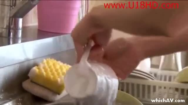 甜美人妻大E奶,被丈夫的弟弟強暴 - 成人情色視頻 