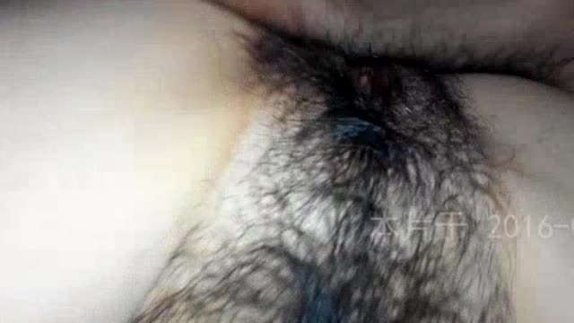 调教见效。我家的也能操出浆水了。 