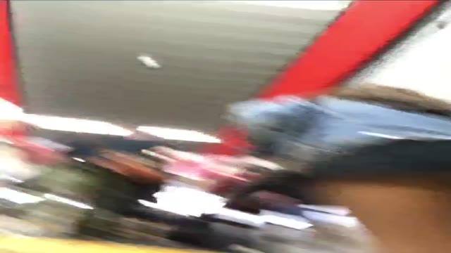 冒命拍攝