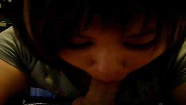 肉肉女友口交自拍 