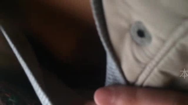 三河18岁妞火车上乱摸 
