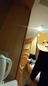 操大學學姐，邊操邊露出取外賣