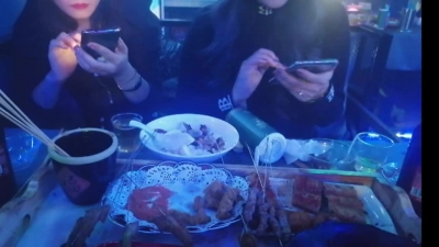 雙飛老婆外地來的閨蜜