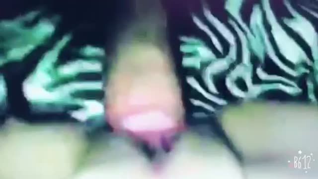 骚逼被陌生人插着 